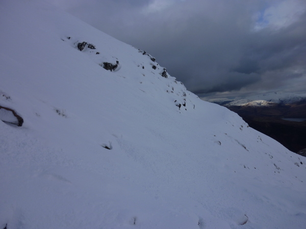 Path disappearing and crossing small avalanche